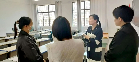 成都家庭自助教育私塾_第二次家庭教育_動次打次動次打次蒼茫的天涯是我的愛