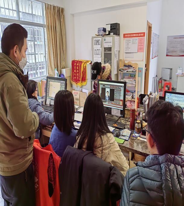 家庭問題教育_朱永新教育始于家庭_家庭教育的直播