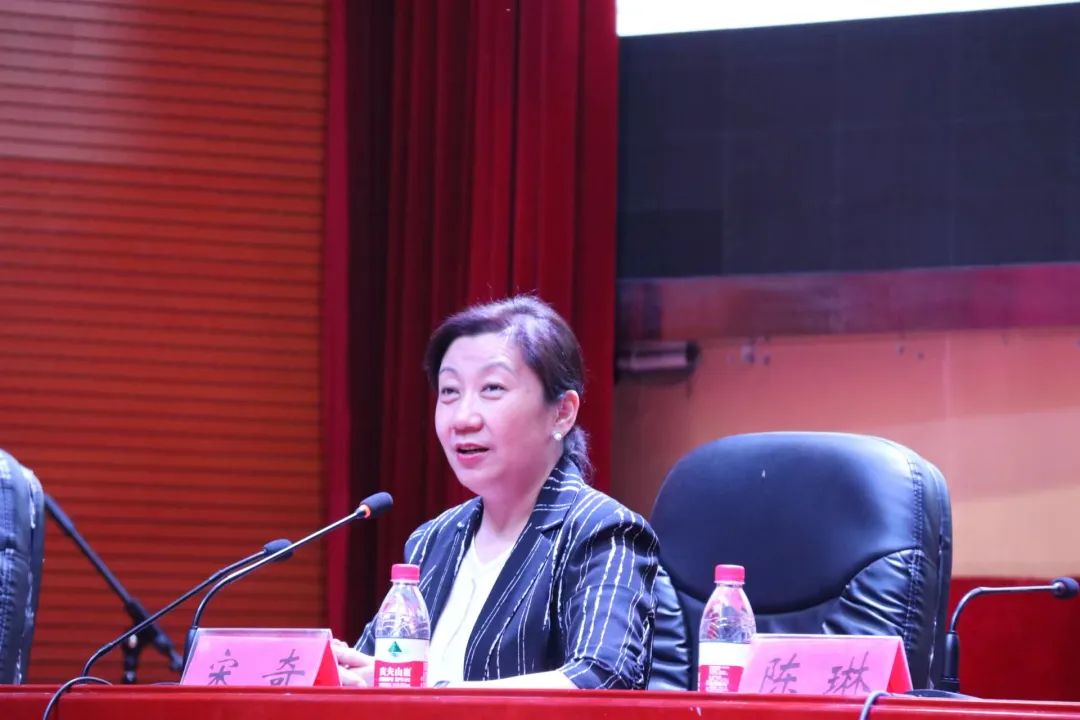 家庭私塾教育_全民健康生活方式大巡講行動(dòng)_家庭教育巡講
