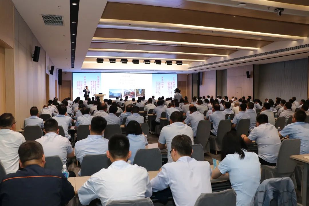 家庭教育公司 集團公司舉辦家庭教育智慧專題講座