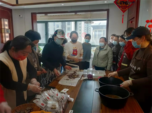 寶媽族創業優點 ”熬“出來的“寶媽創業娘子軍”