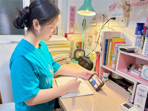 幼兒園家庭教育講座內容有哪些_幼兒園家庭教育講座ppt_幼兒家庭教育系列講座ppt