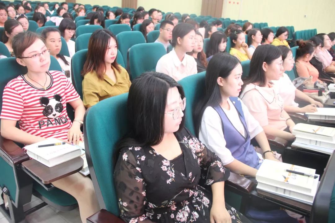 教師家庭教育指導實務小學版_小學家庭教育指導師_小學家庭教育指導活動