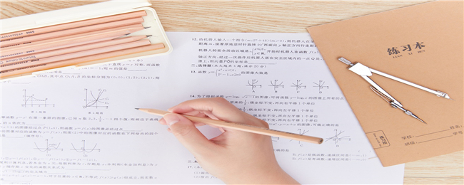 帶娃寶媽做什么工作好_寶媽帶娃工作正能量簡(jiǎn)短的句子_寶媽工作帶娃兩不誤的說(shuō)說(shuō)