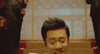 男生表演妝容怎么畫_小男生表演的妝容照片_男生妝容特點描述