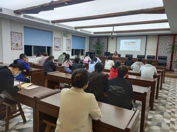 家庭教育培訓班上的講話_家庭教育培訓活動方案_舉辦家庭教育培訓班