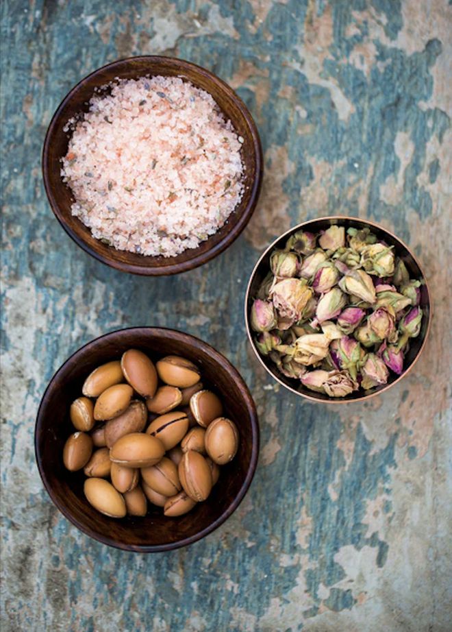 護(hù)膚油用法_油護(hù)膚_以油養(yǎng)膚的護(hù)膚步驟