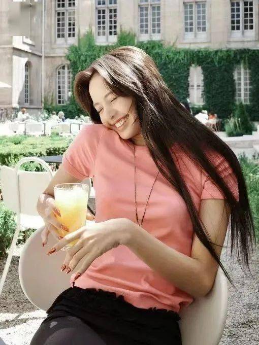 怎么做美甲_美甲做建構(gòu)什么意思_美甲做建構(gòu)和沒做建構(gòu)的區(qū)別
