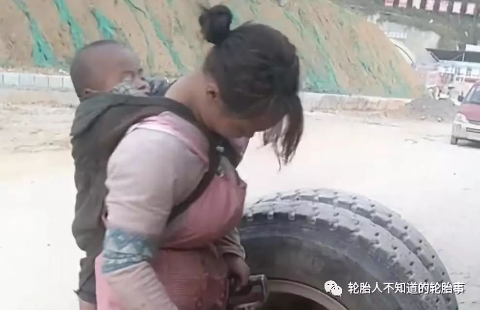 寶媽帶娃找工作_有一邊帶娃一邊工作的寶媽嗎_寶媽帶娃上班的工作