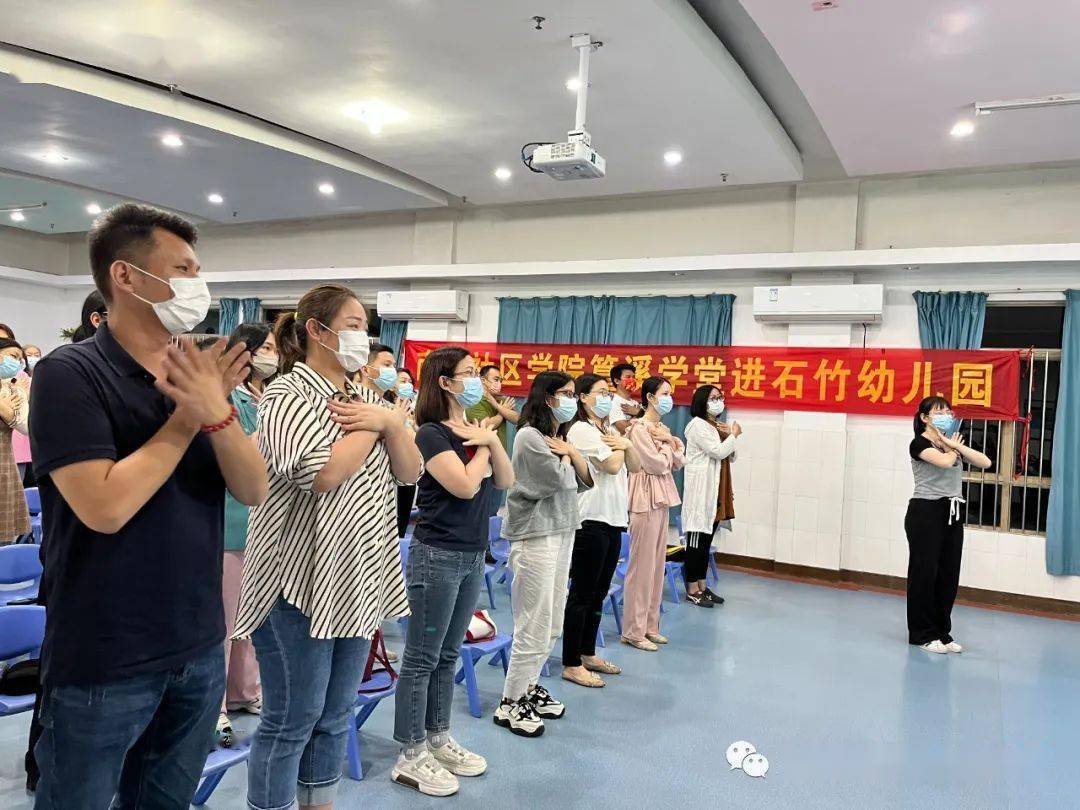 于老師家庭教育講座_李老師家庭教育講座_講座家庭教育李老師視頻