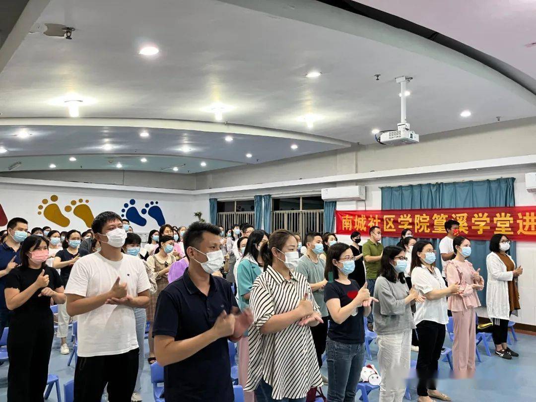 李老師家庭教育講座_講座家庭教育李老師視頻_于老師家庭教育講座
