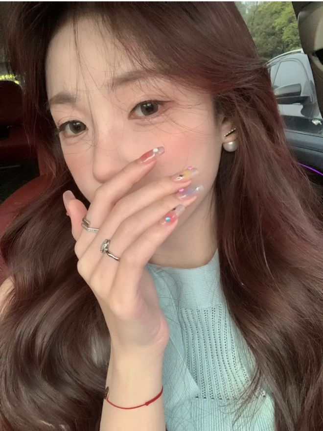 好看的美甲款式2021短款_好看的美甲款式_款式好看美甲圖片