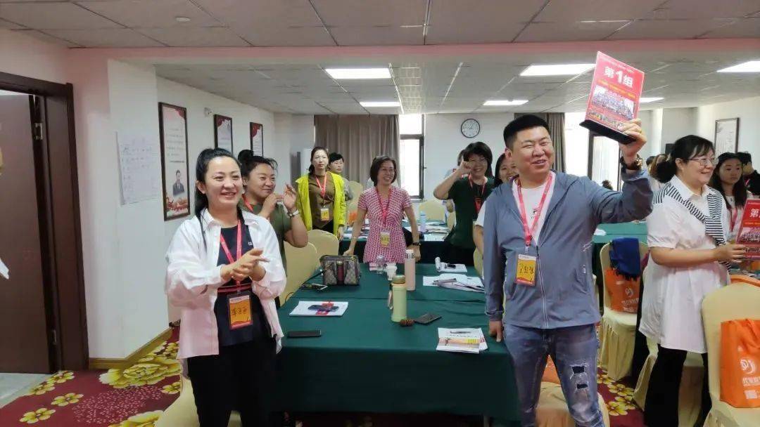 專家指導師家庭教育心得_家庭教育指導專家講座_家庭教育指導師專家