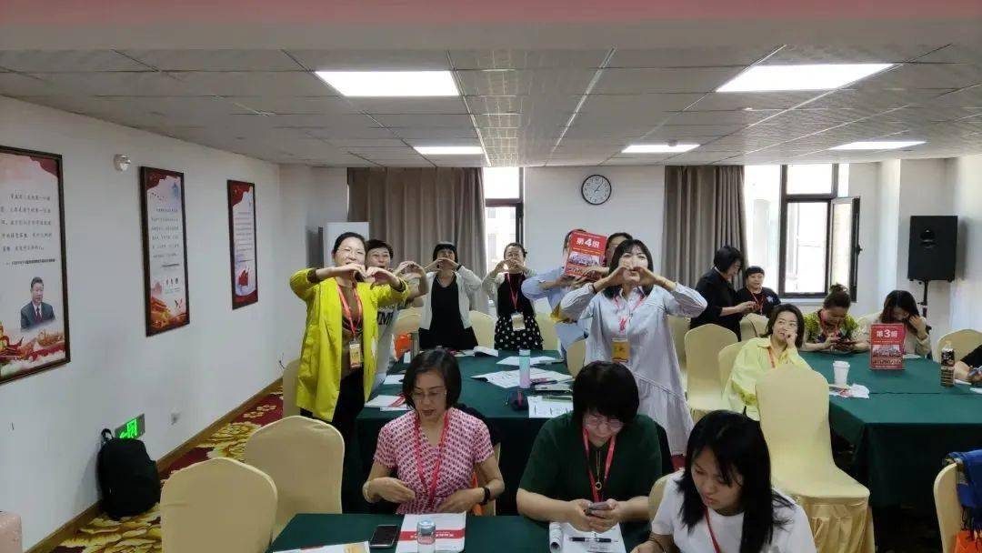 家庭教育指導師專家_家庭教育指導專家講座_專家指導師家庭教育心得
