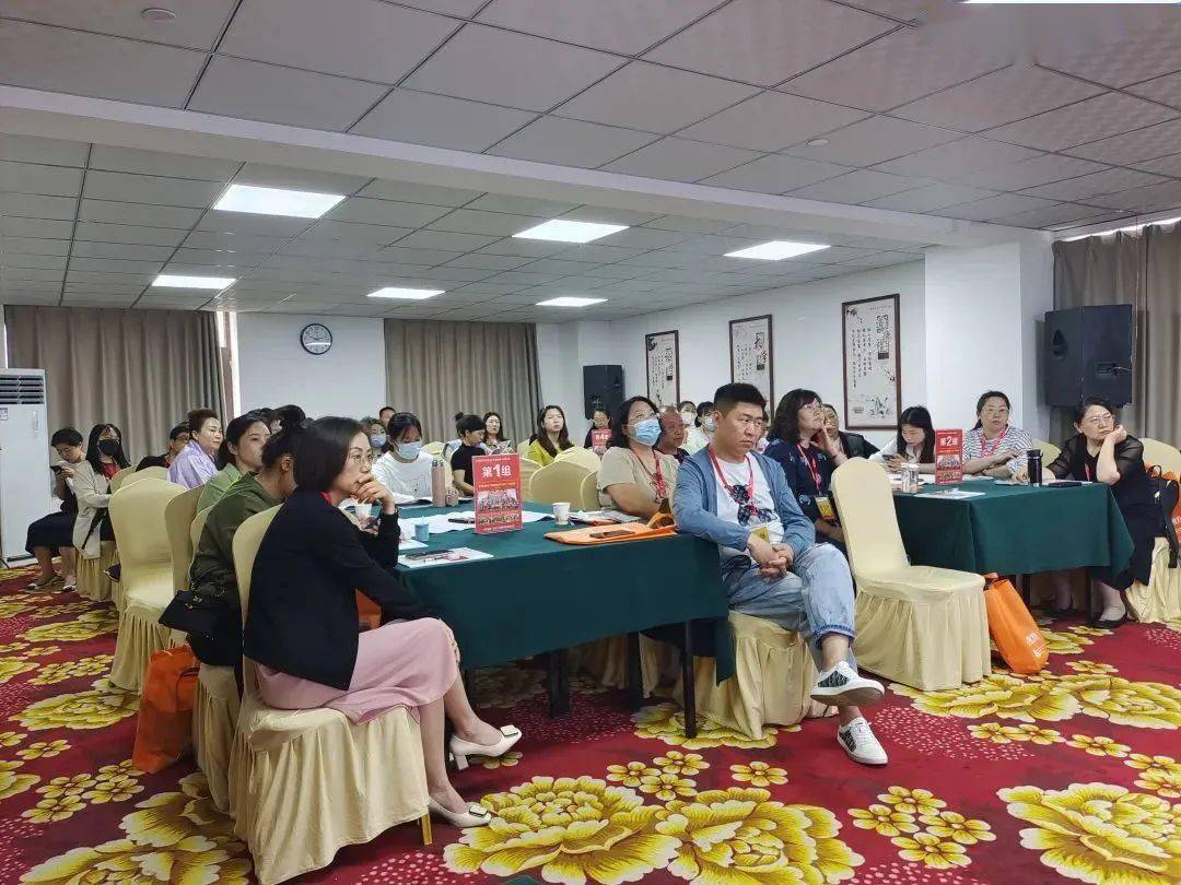專家指導師家庭教育心得_家庭教育指導專家講座_家庭教育指導師專家