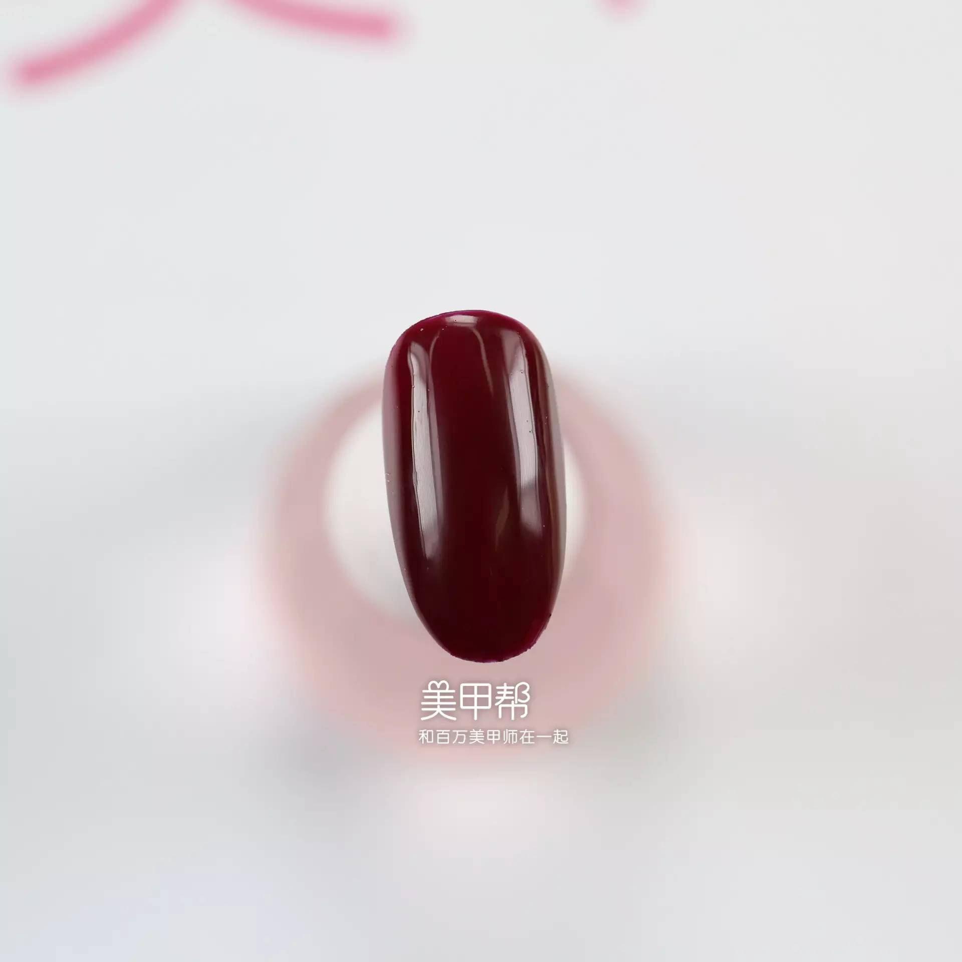 美甲貼鉆用什么膠_美甲貼鉆膠水怎么用啊_美甲貼鉆膠怎么用