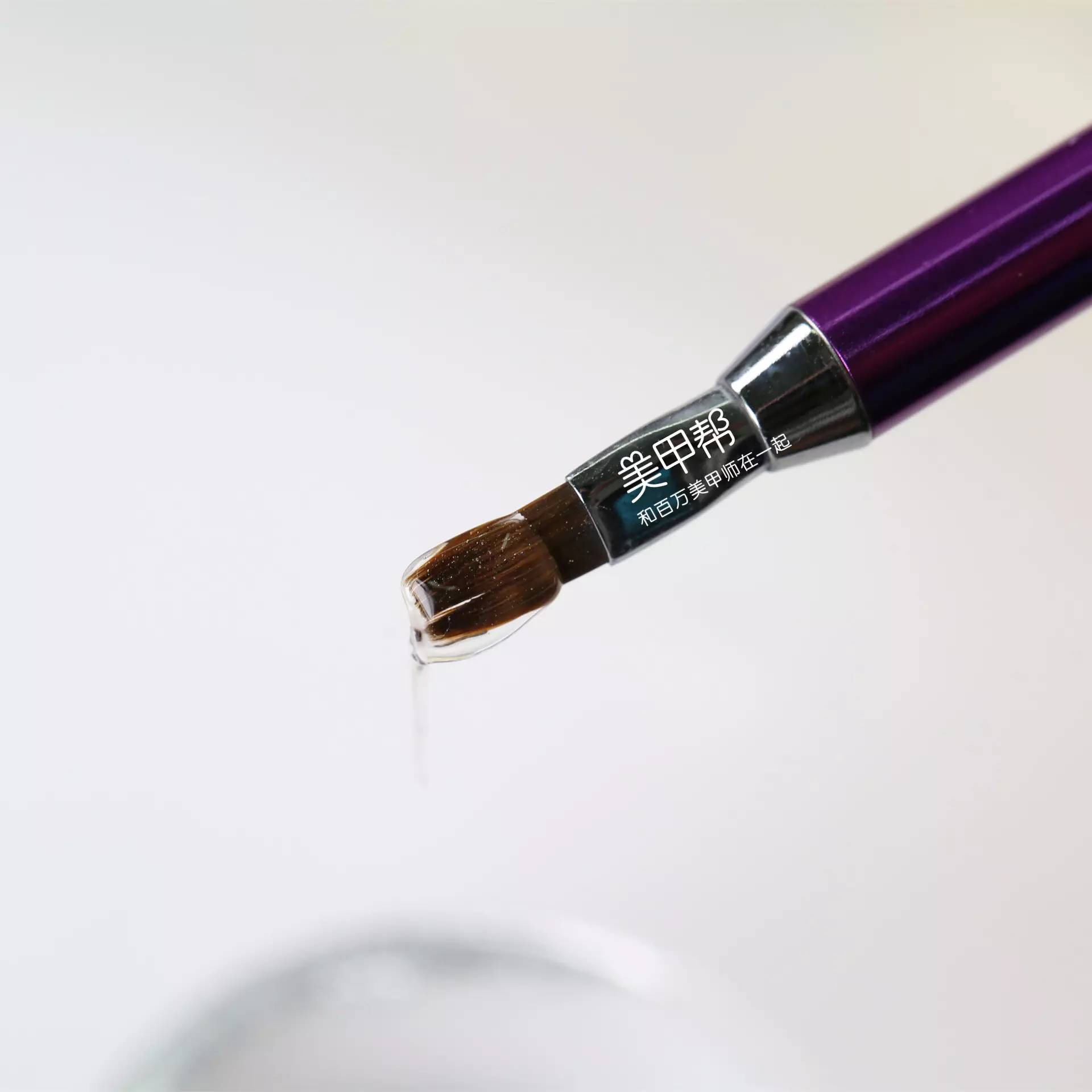 美甲貼鉆用什么膠_美甲貼鉆膠怎么用_美甲貼鉆膠水怎么用啊