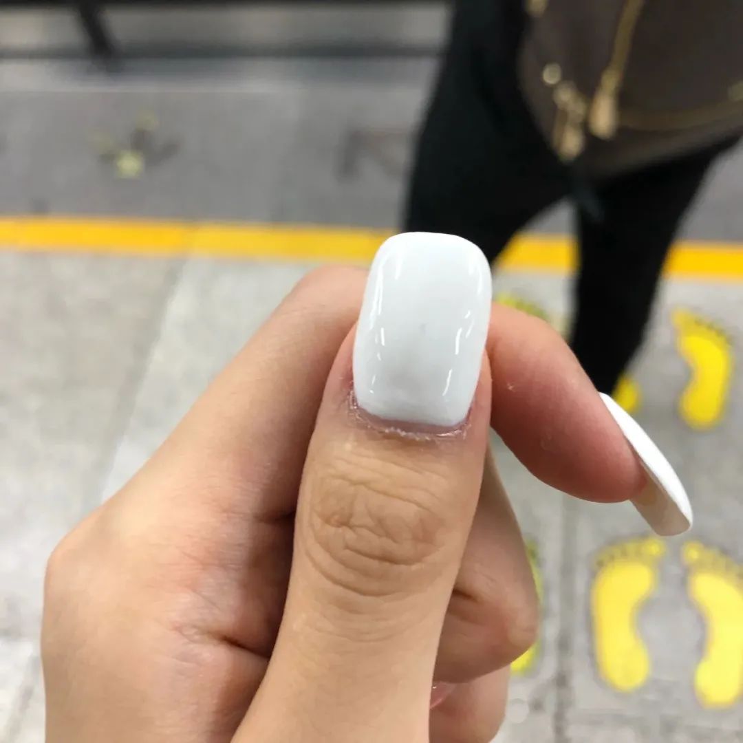 做美甲需要注意細節_第一次做美甲需要注意什么_美甲需要注意什么
