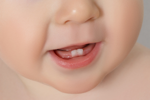 母乳沒有寶寶會一直含著吃嗎_為什么有些寶媽沒有母乳_有母乳為什么寶寶不含還哭鬧